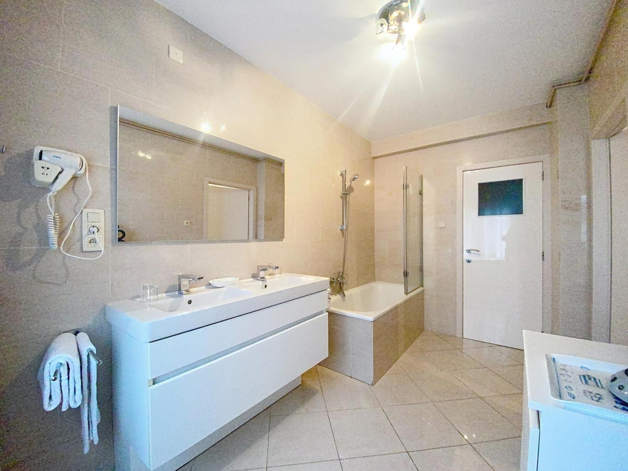 Gastenkamers Centersuites Oostduinkerke Ngoại thất bức ảnh